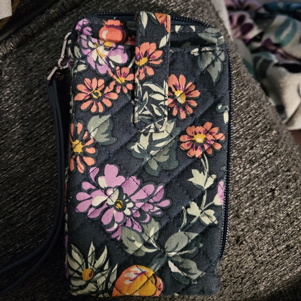 Vera Bradley Cell Phone/Wristlet